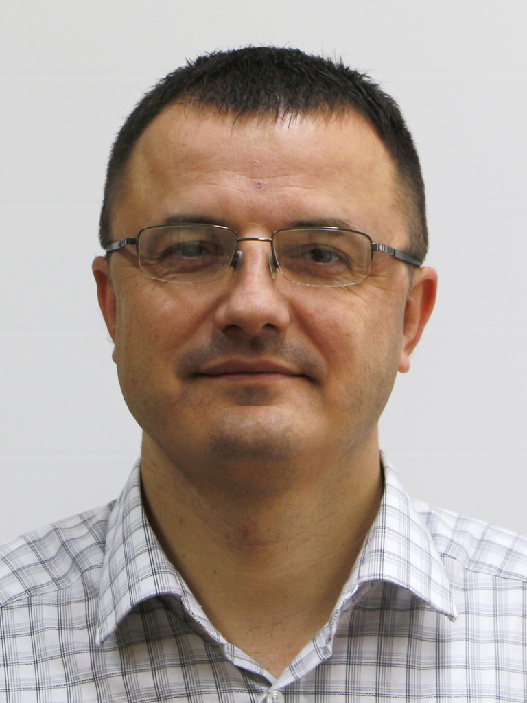 Izv. prof. dr. sc. Antun Japundžić