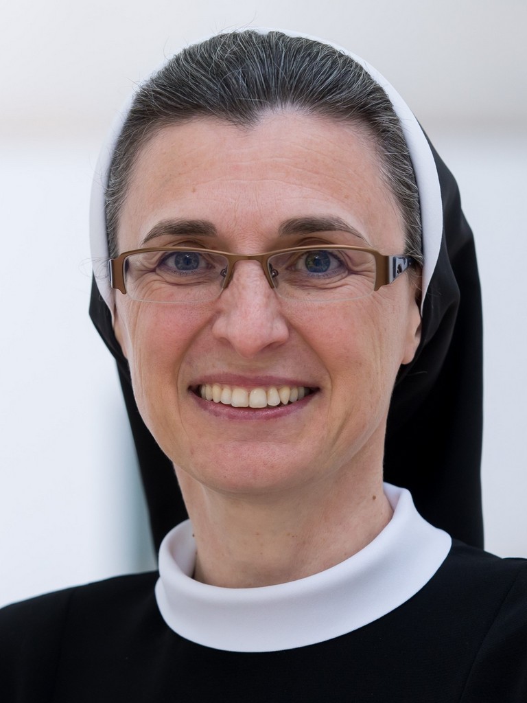 Izv. prof. dr. sc. s. Silvana Fužinato