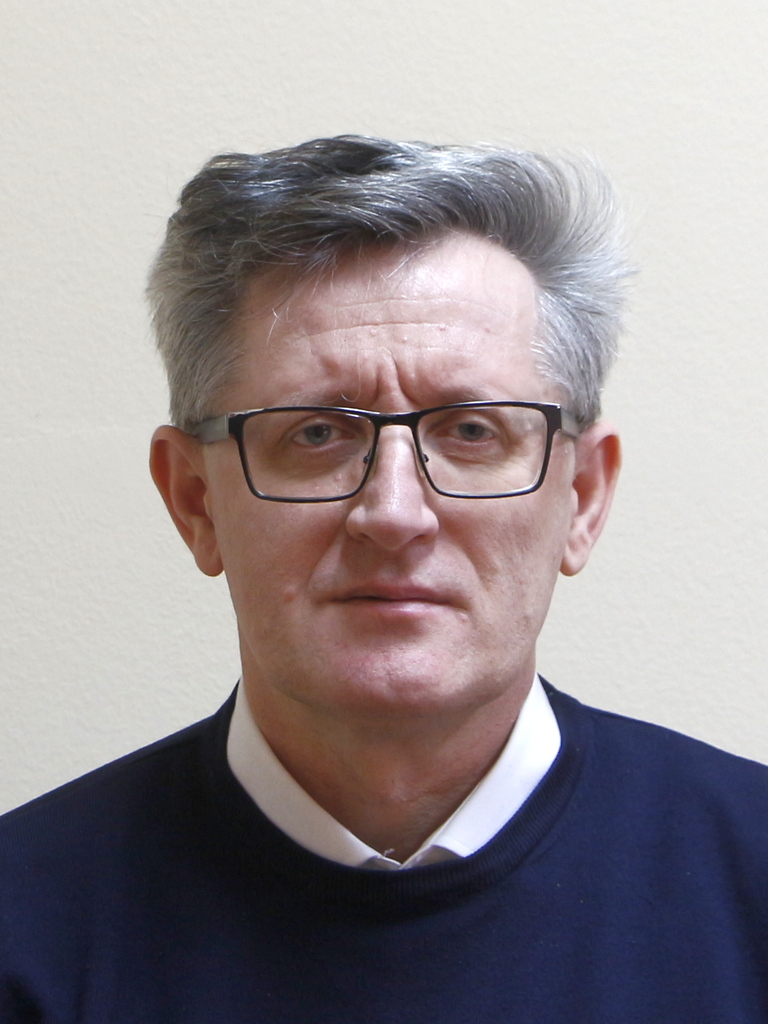 Izv. prof. dr. sc. Stanislav Šota